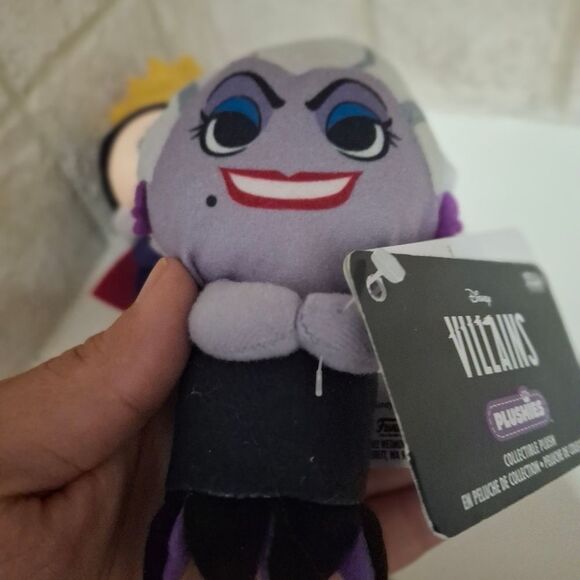 Amazon.com: Funko - Disney Villains - Maleficent, Queen  Disney Villains Funko Plushies Set Of 4